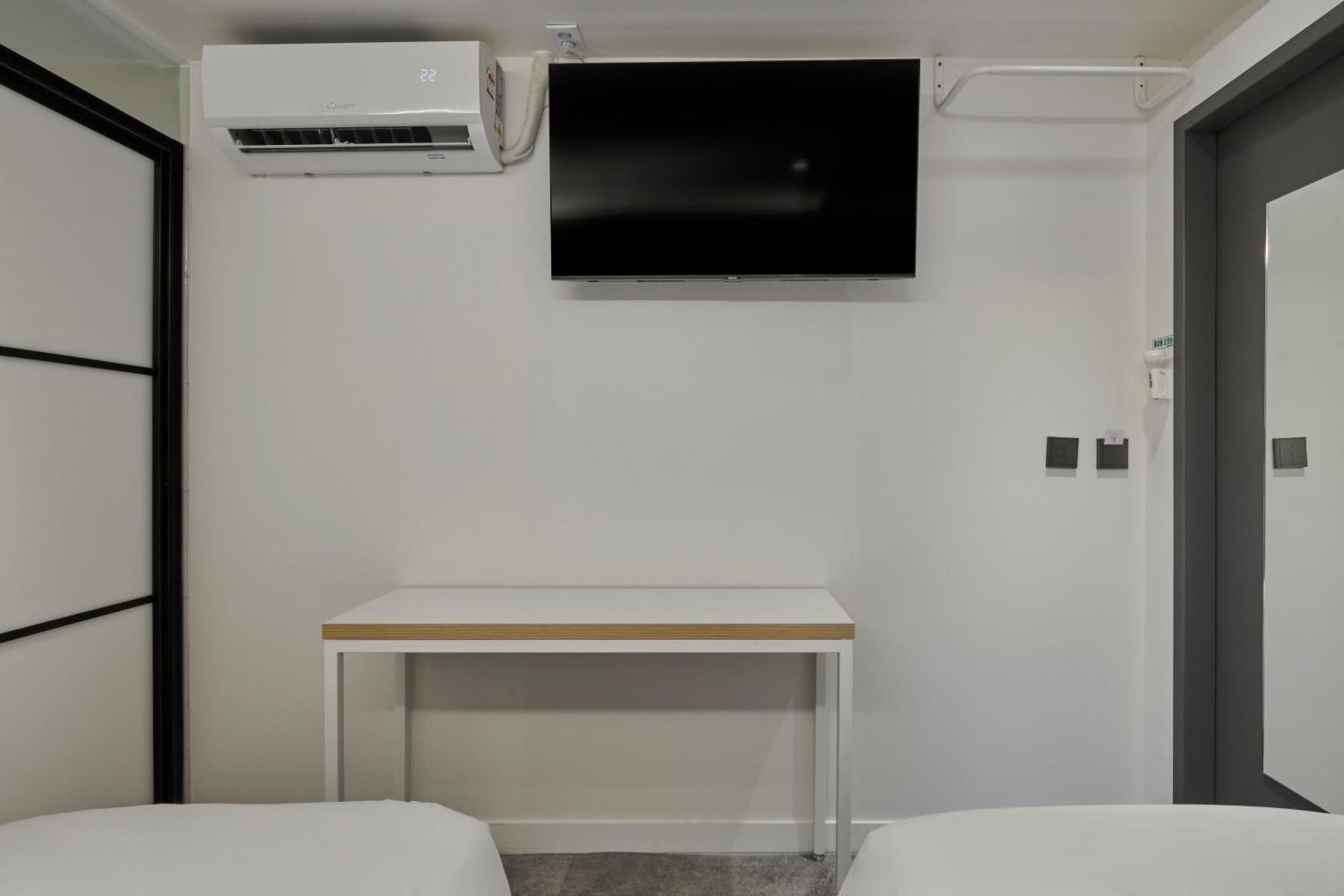 Eight Rest Hostel Myeongdong Szöul Kültér fotó